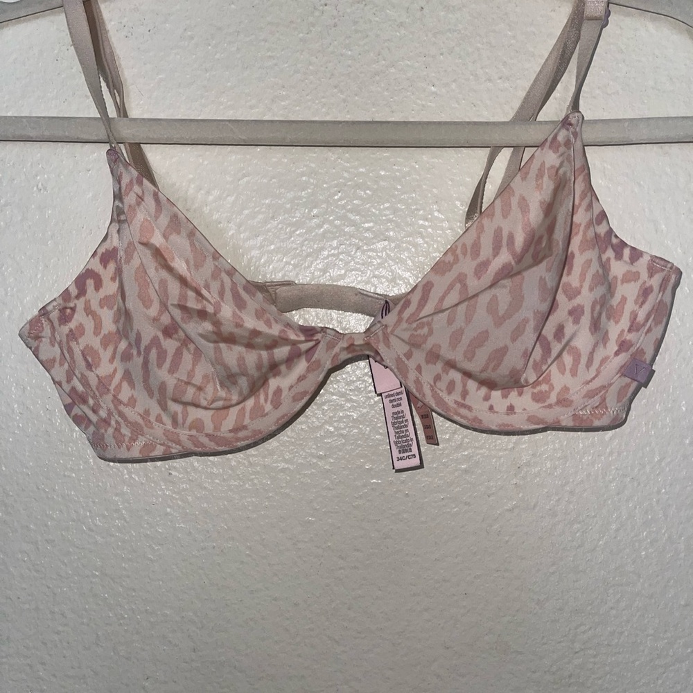 NWT Victoria secret size 34C Leopard Print Bra